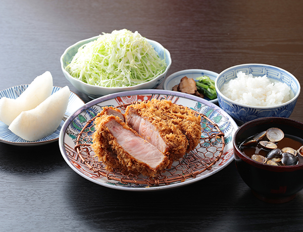 常陸の輝き究極のとんかつ定食