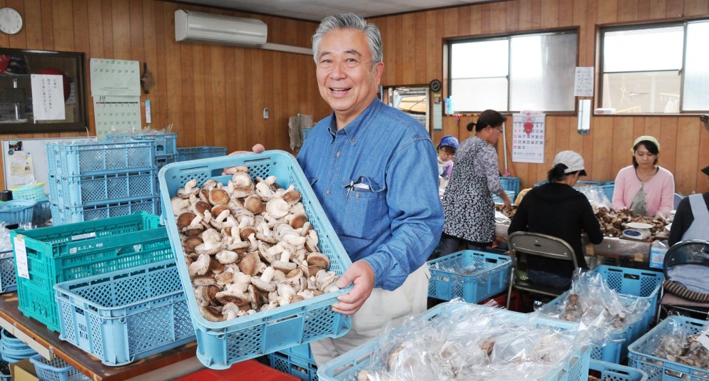 なかのきのこ園　飯泉 孝司さん