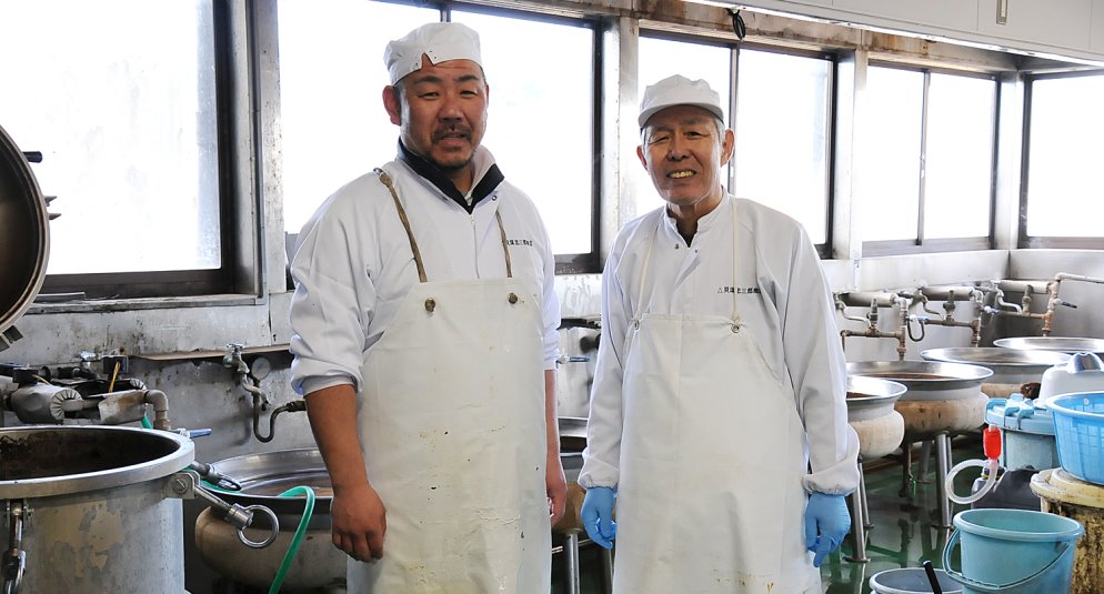 (左)貝塚 康博さん　(右)貝塚 幸夫さん