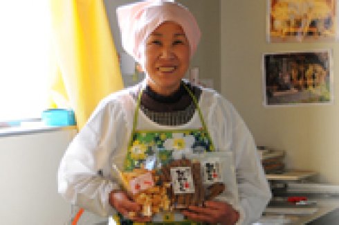 黒米・麦芽玄米を使ったおかき作り