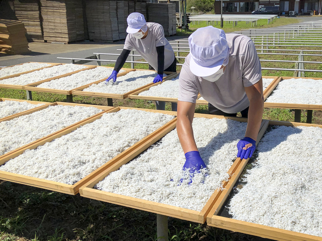 天日干しのこだわりなど、昔から変わらないスタイルも