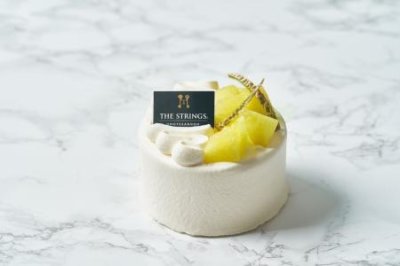 ZelkovA Cake Boutique（ゼルコヴァ ケーキブティック）／ザ ストリングス 表参道  「“イバラキング”メロンショートケーキ」2,300円（税込）